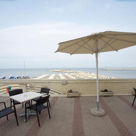 Hotel Stella Marina San Vincenzo Exteriör bild